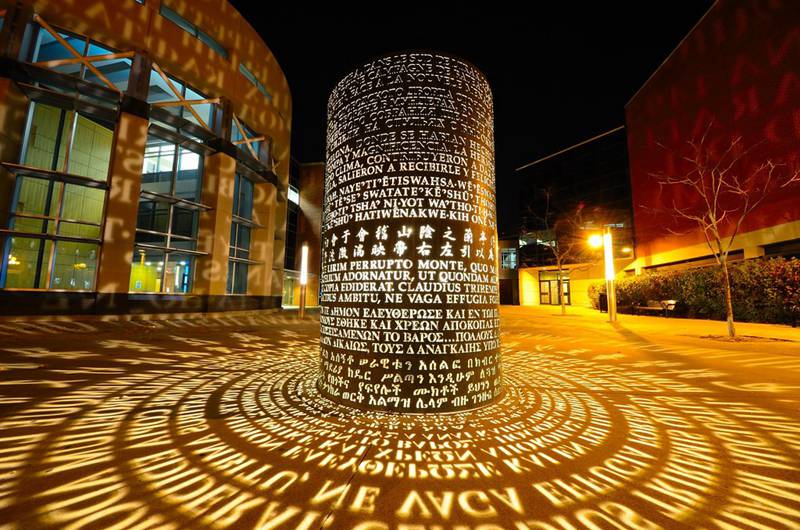 Metal Light Sculpture – A Beautiful Art Unique to the Night