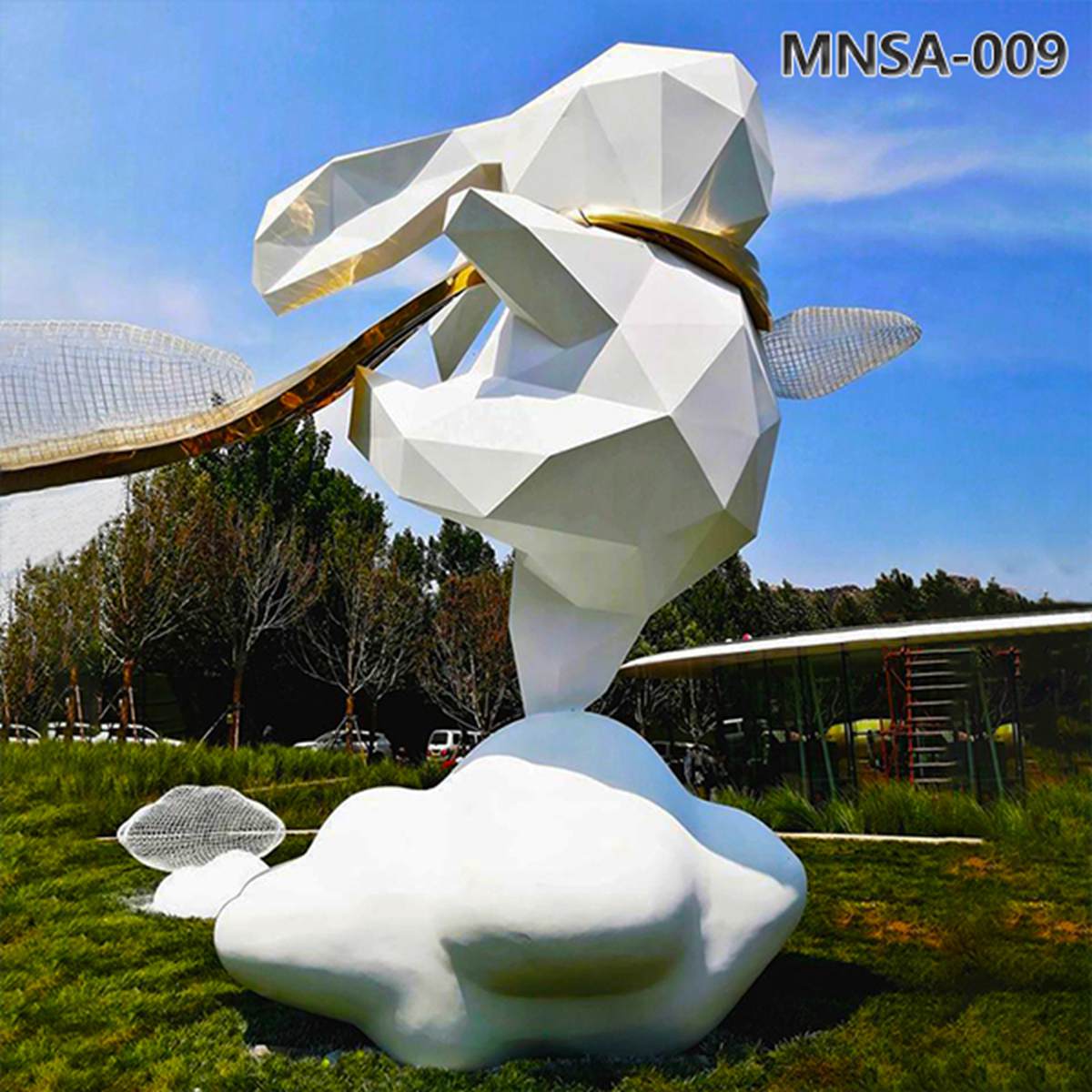 White Geometric Stainless Steel Rabbit Sculpture MNSA-009