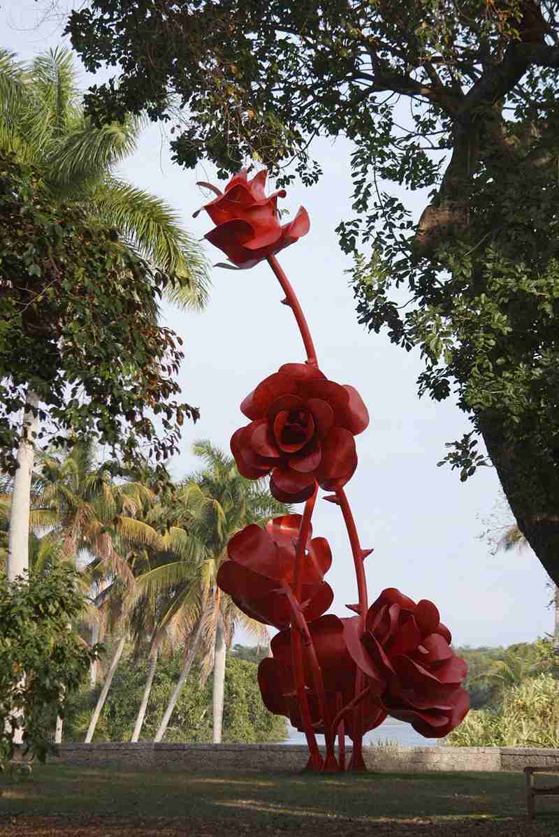 metal rose sculpture (8)