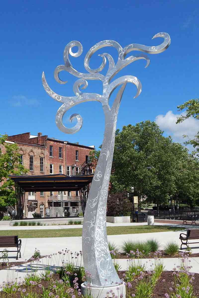 stainless steel tree sculpture (2)