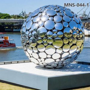 metal ball sculpture (2)