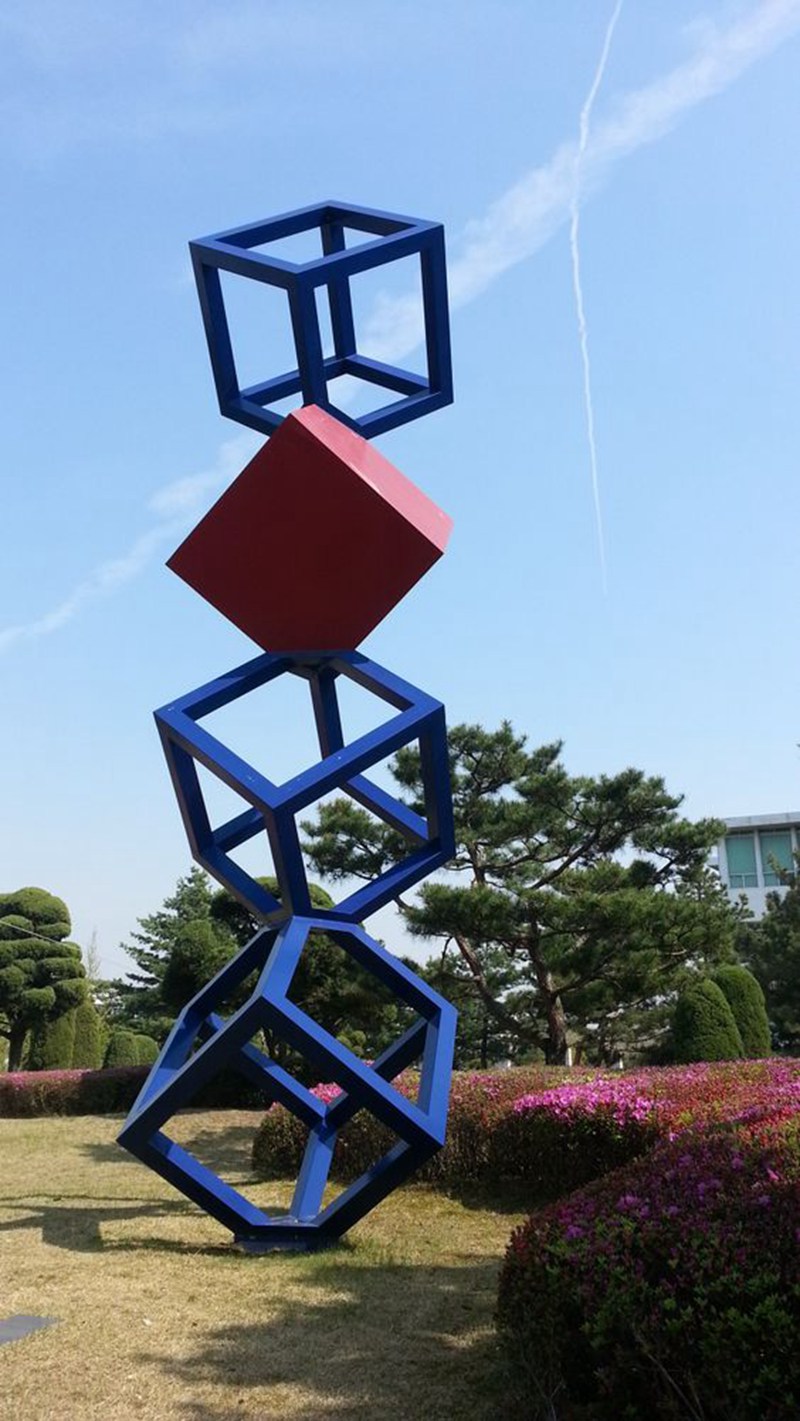 metal cube sculpture (7)