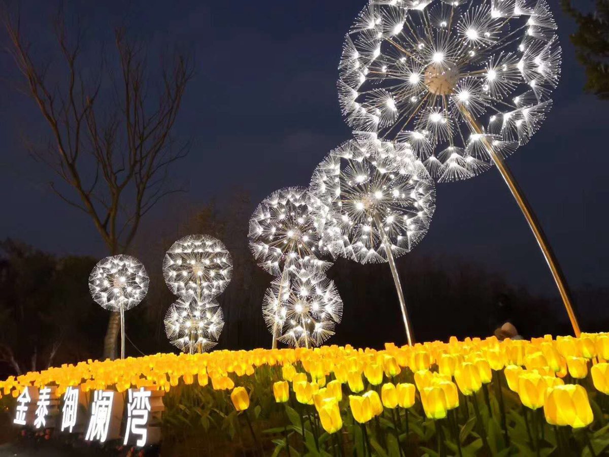 metal dandelion sculptures (1)