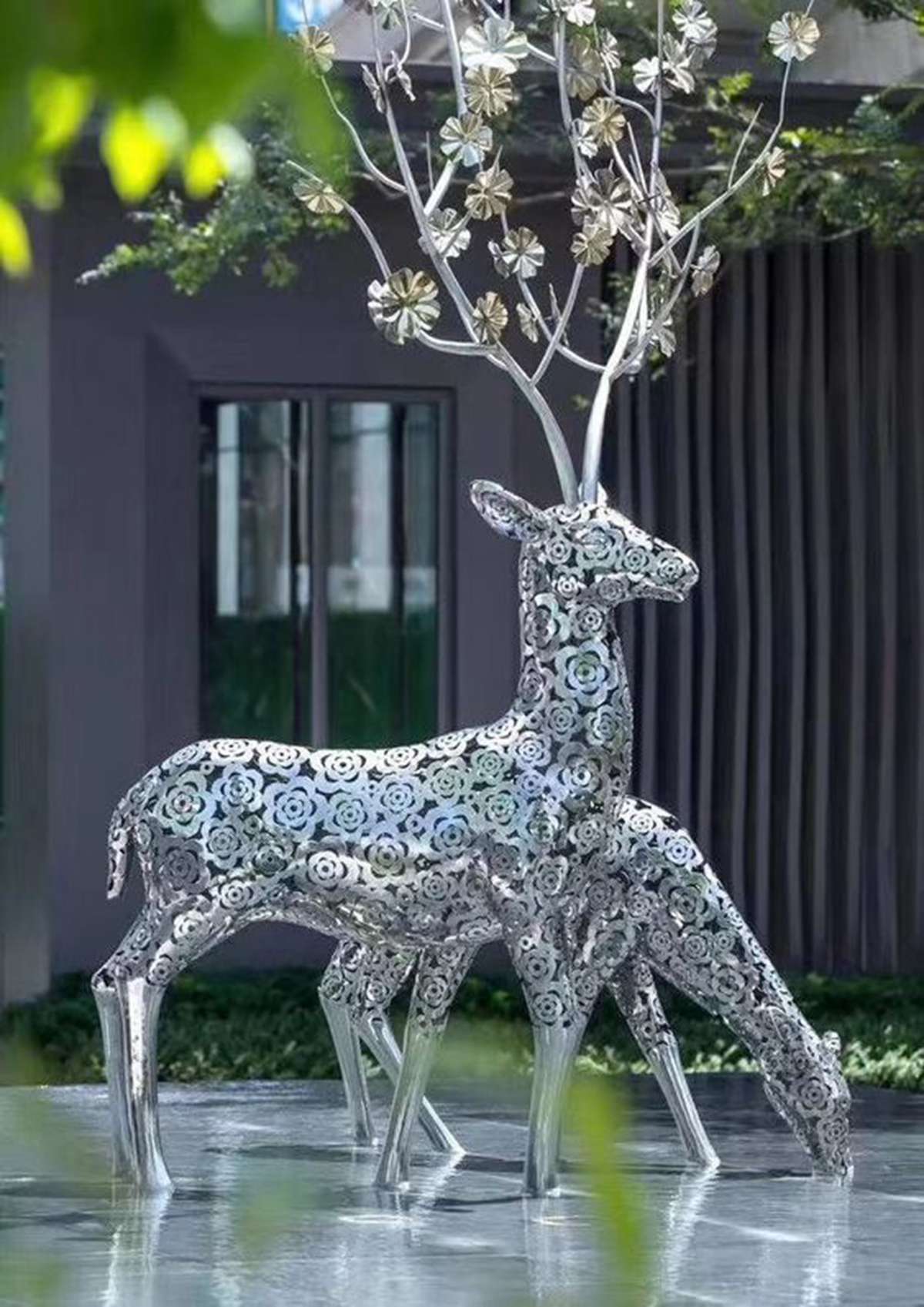 metal wire deer sculpture (1)