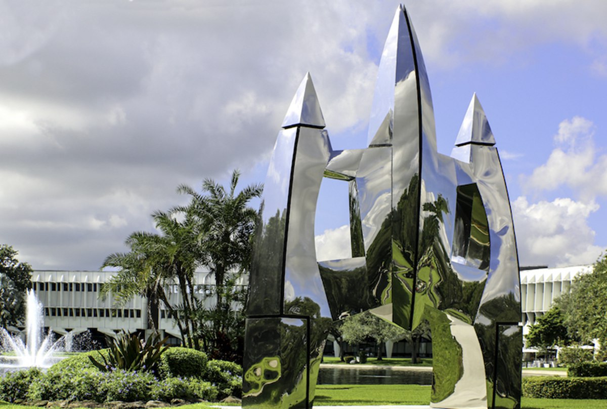 stainless steel rocket sculpture (3)