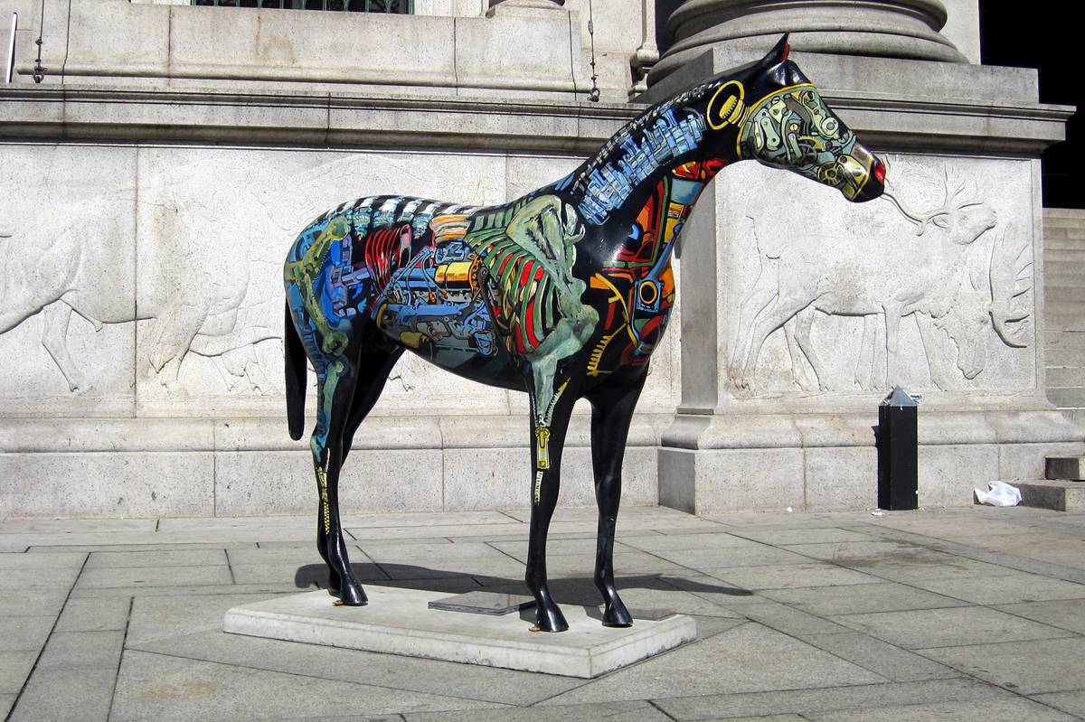 fiberglass horse sculpture (1)