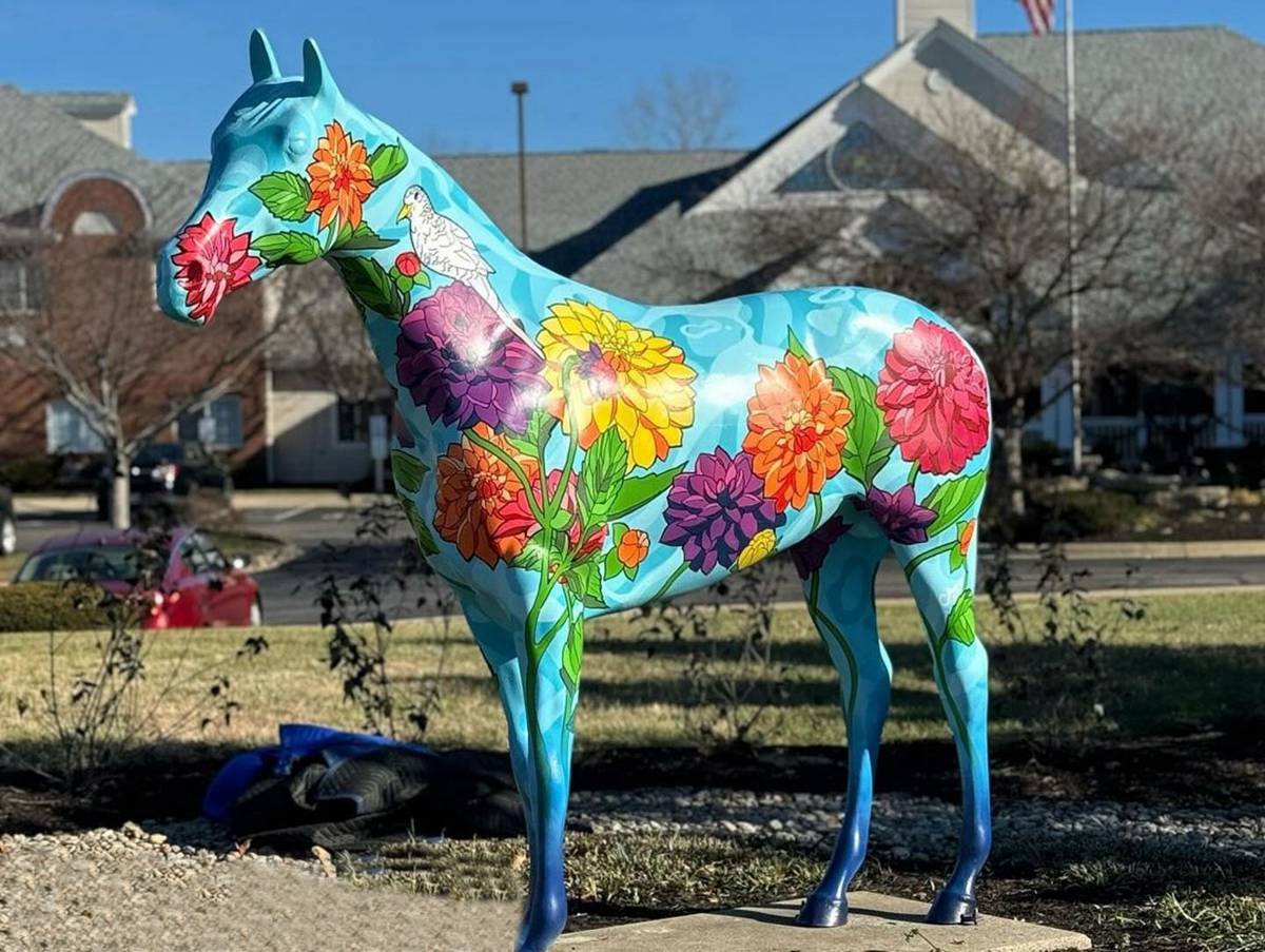fiberglass horse sculpture (8)