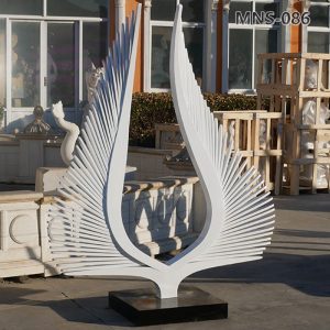 white wing sculpture (3)