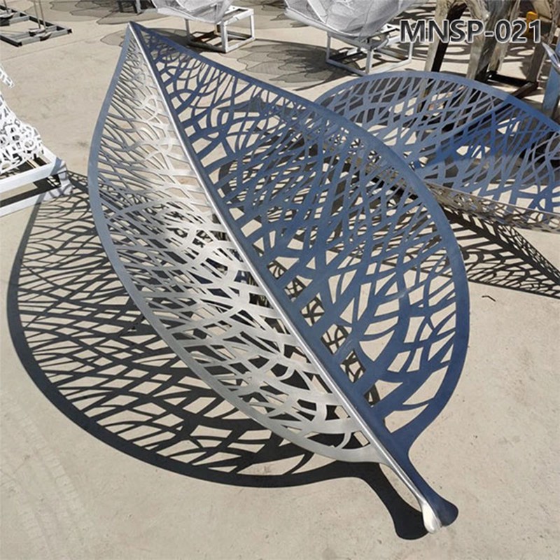 Hollow Metal Leaf Garden Sculpture MNSP-021