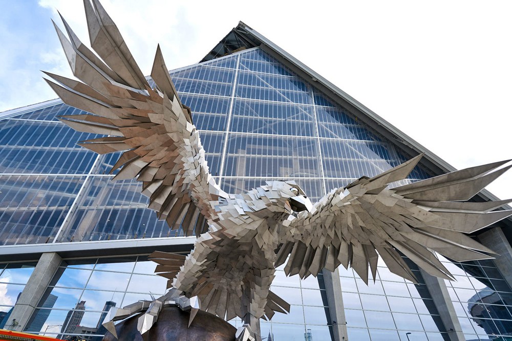 large metal eagle statue (2)