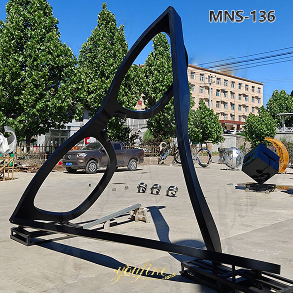 large stainless steel glasses sculpture